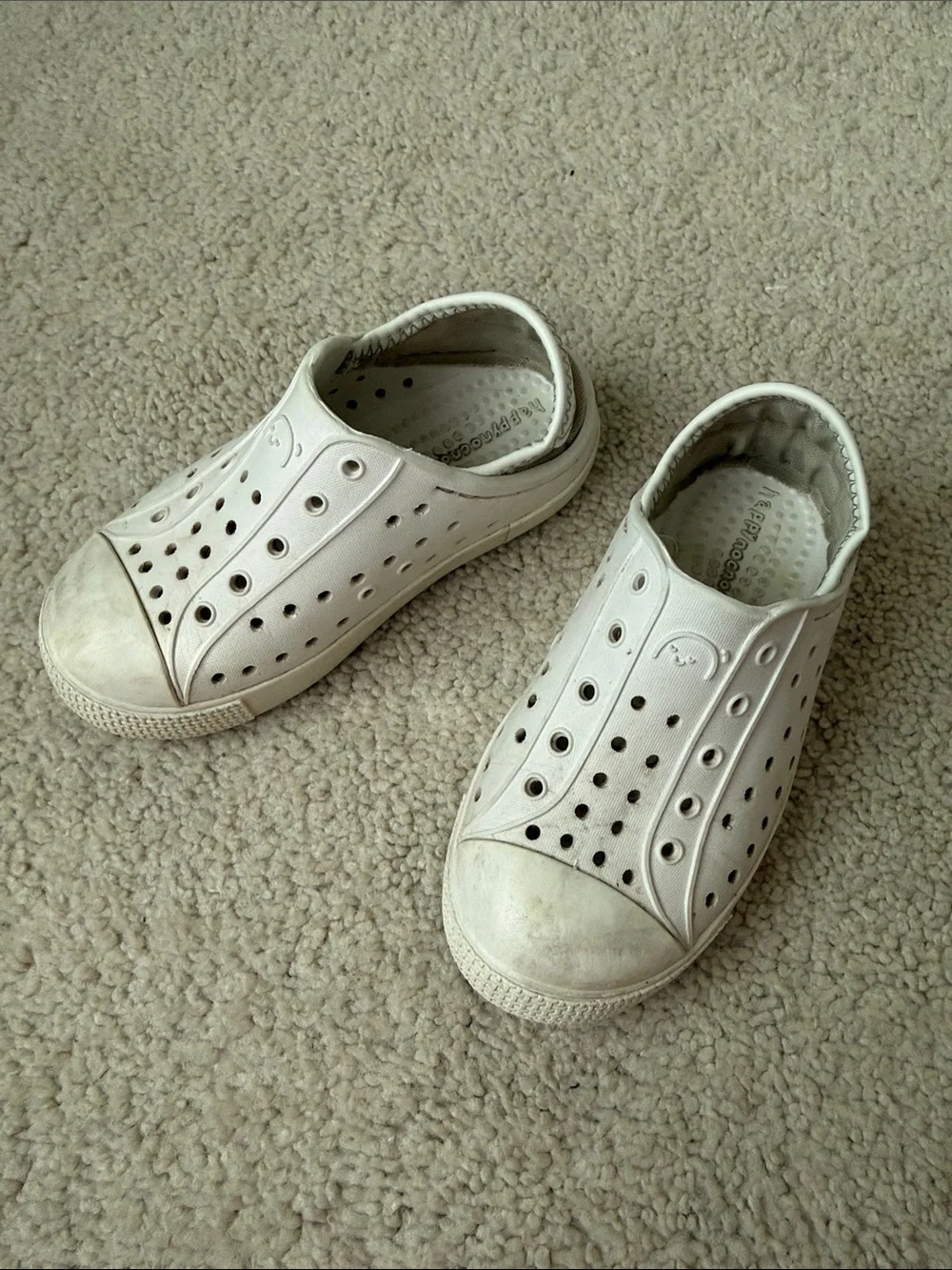 Happy Nocnoc Water Shoes in White